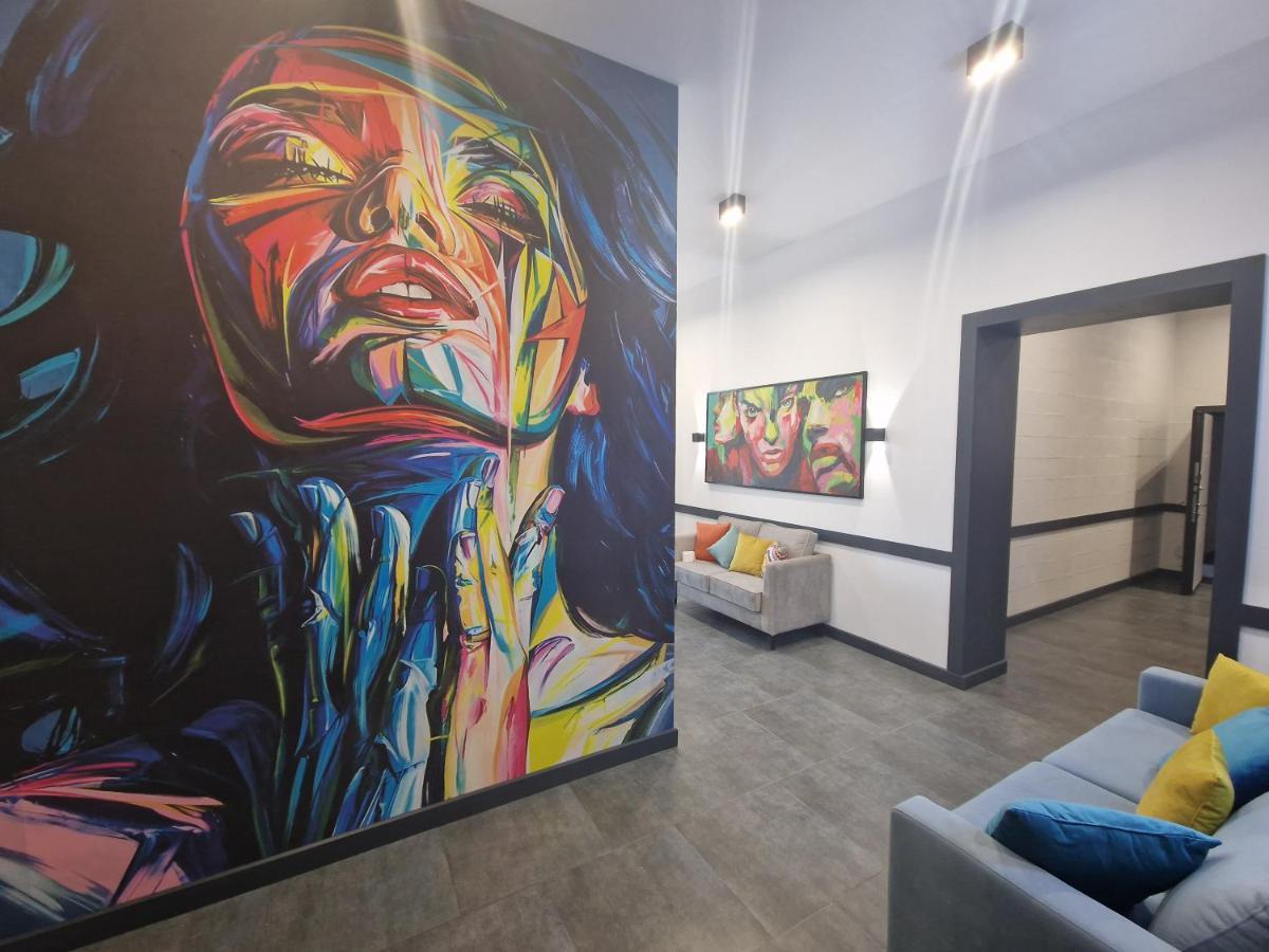 Apart Hotel Loft Almaty Eksteriør bilde